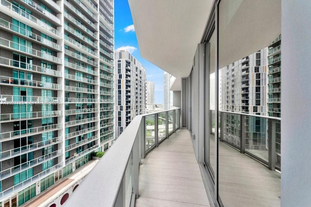 77 SE 5th # 1711, Miami FL 33131 — 13