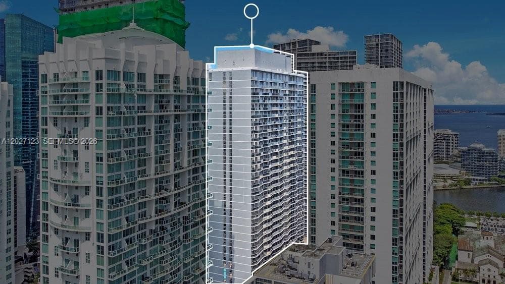 77 SE 5th # 1711, Miami FL 33131 — 45