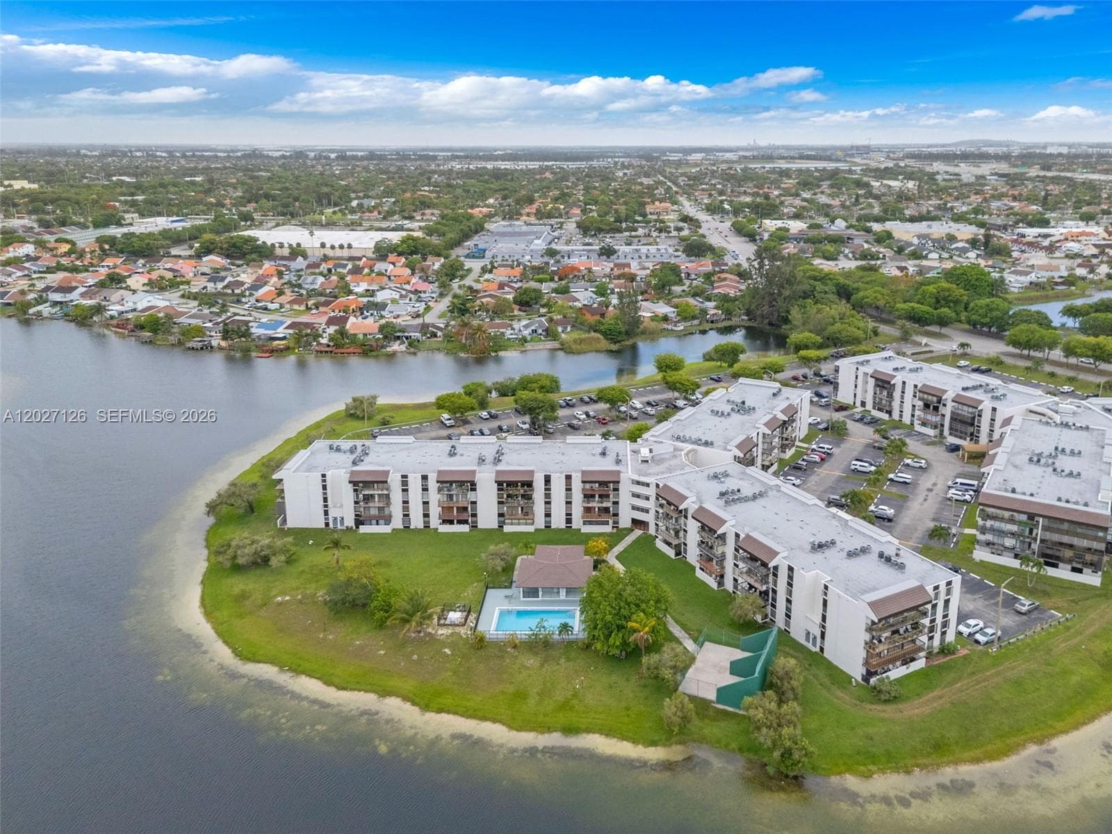 1350 SW 122nd Ave # 415, Miami FL 33184 — 32