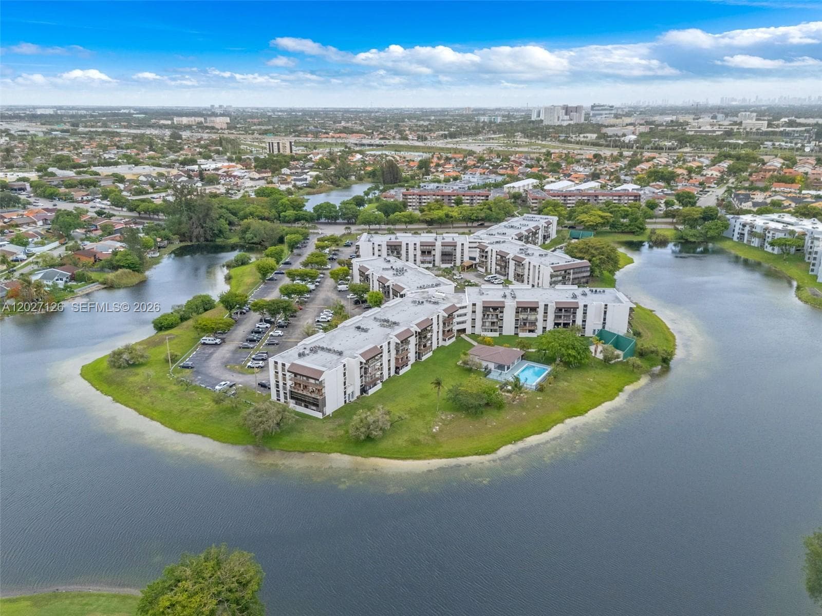 1350 SW 122nd Ave # 415, Miami FL 33184 — 30