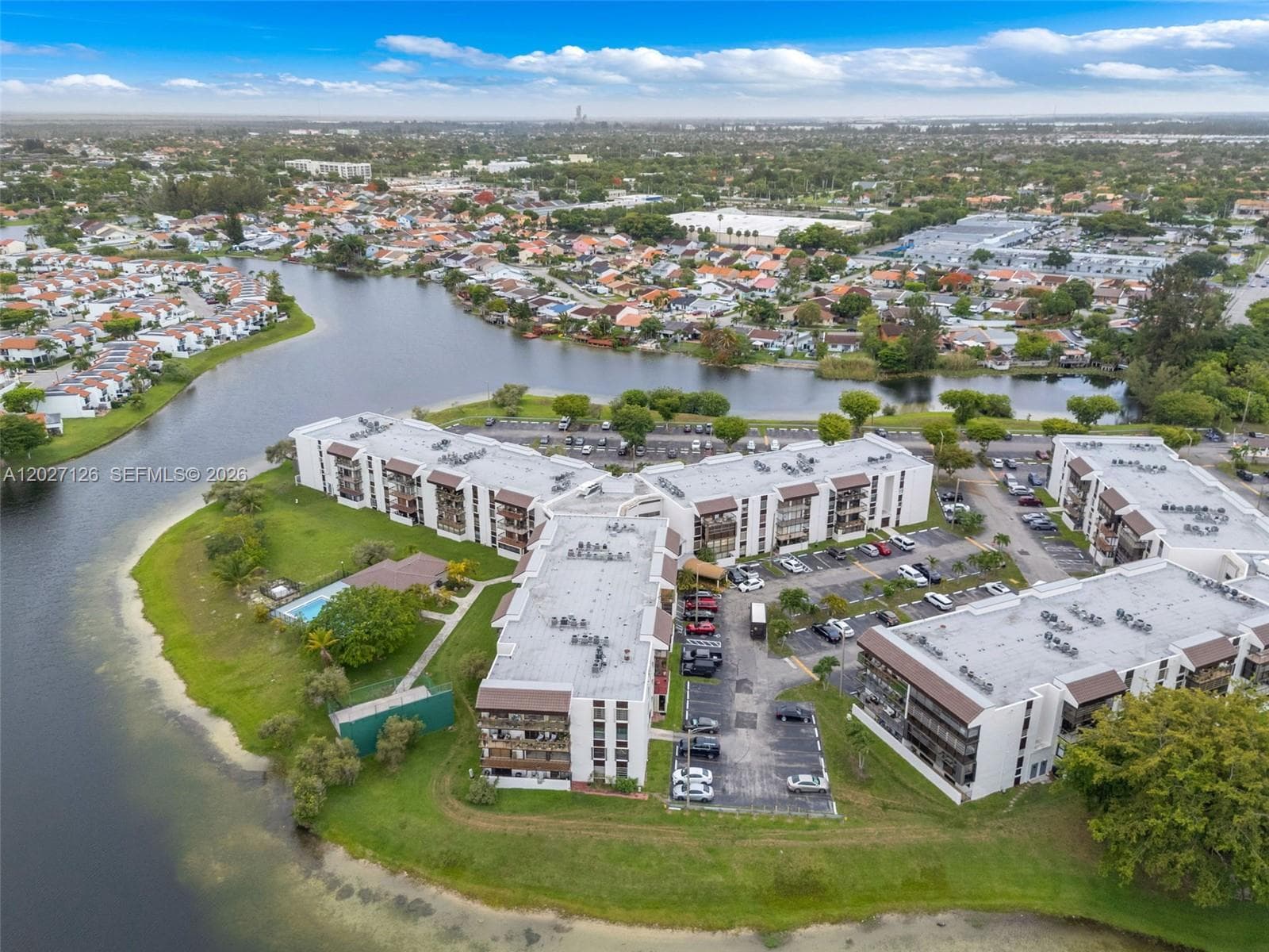1350 SW 122nd Ave # 415, Miami FL 33184 — 34