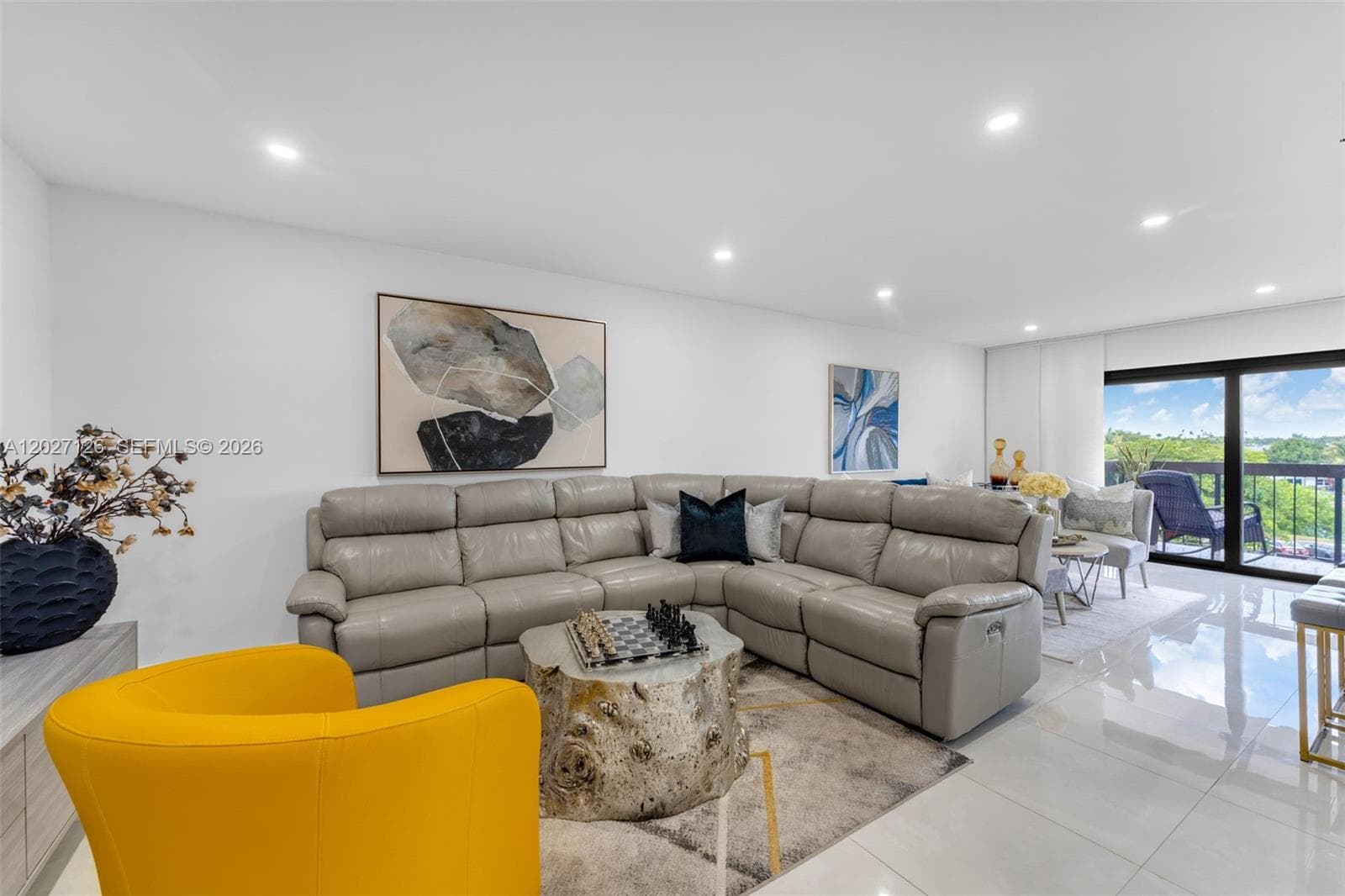 1350 SW 122nd Ave # 415, Miami FL 33184 — 4