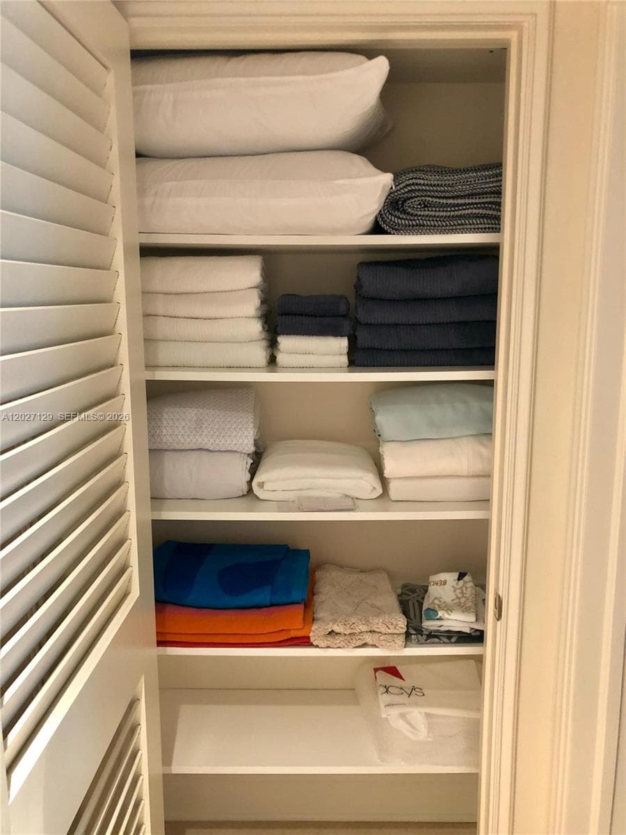 607 Ocean Dr # 9K, Key Biscayne FL 33149 — 22