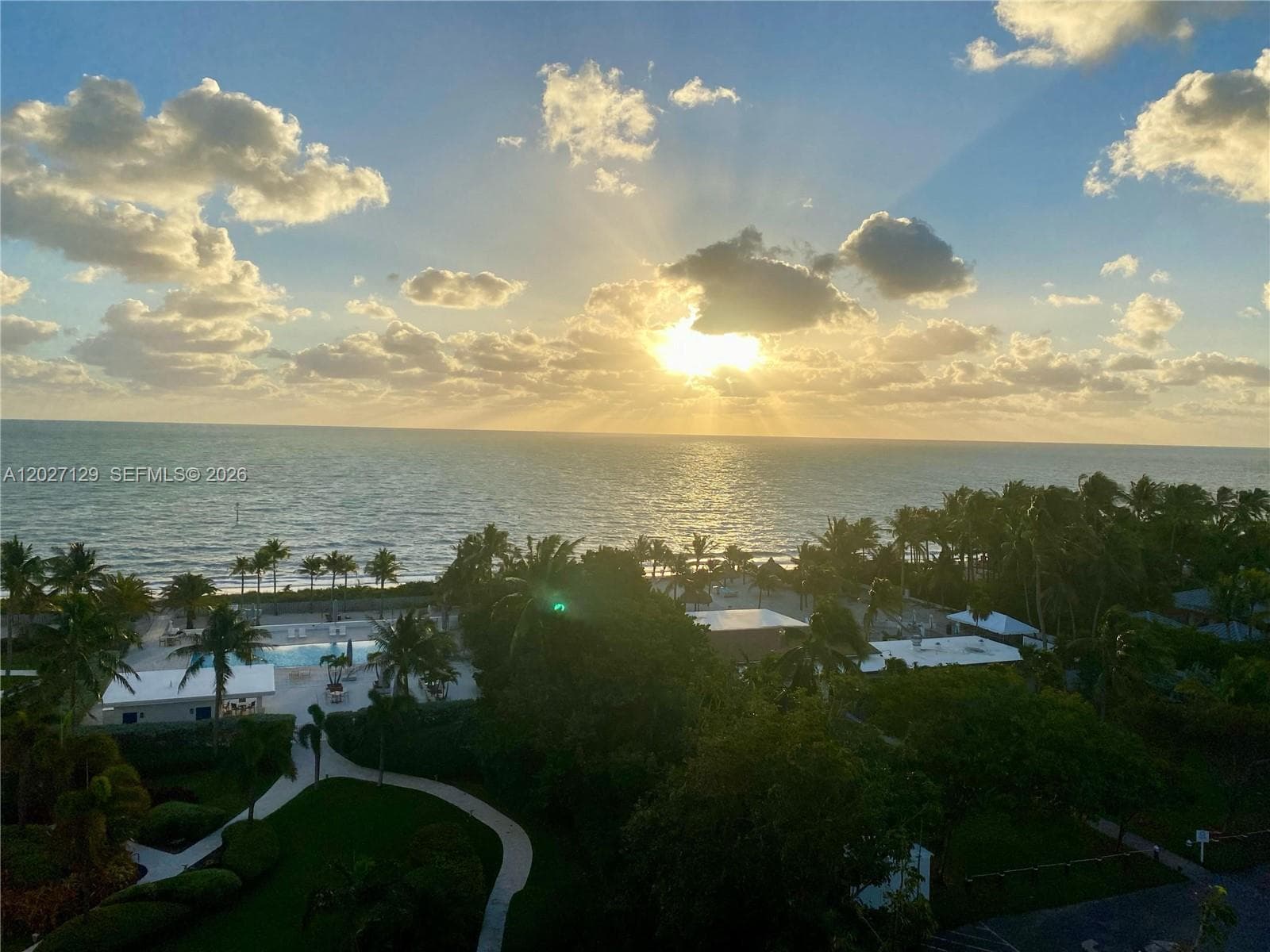607 Ocean Dr # 9K, Key Biscayne FL 33149 — 24