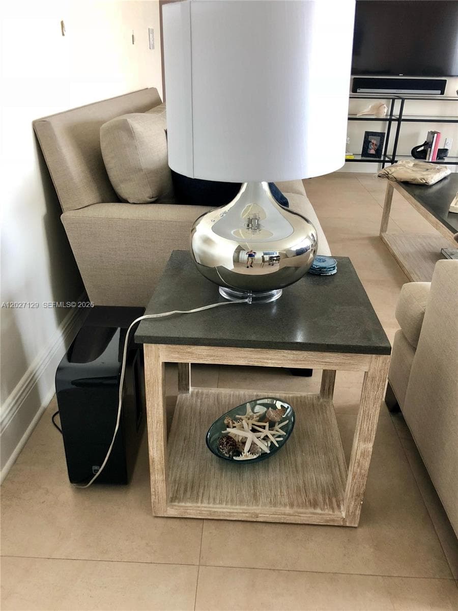 607 Ocean Dr # 9K, Key Biscayne FL 33149 — 18