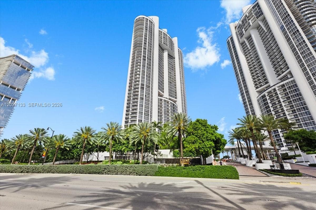 18201 Collins Ave # 601A, Sunny Isles Beach FL 33160 — 32