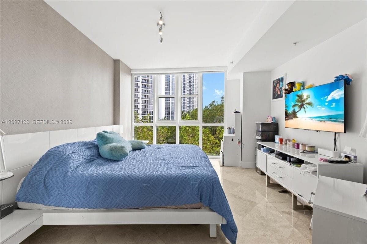 18201 Collins Ave # 601A, Sunny Isles Beach FL 33160 — 4