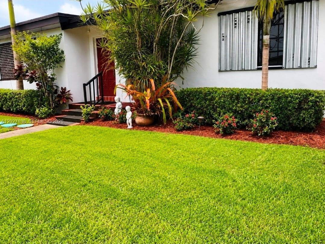 10420 SW 149th St, Miami FL 33176 — 1