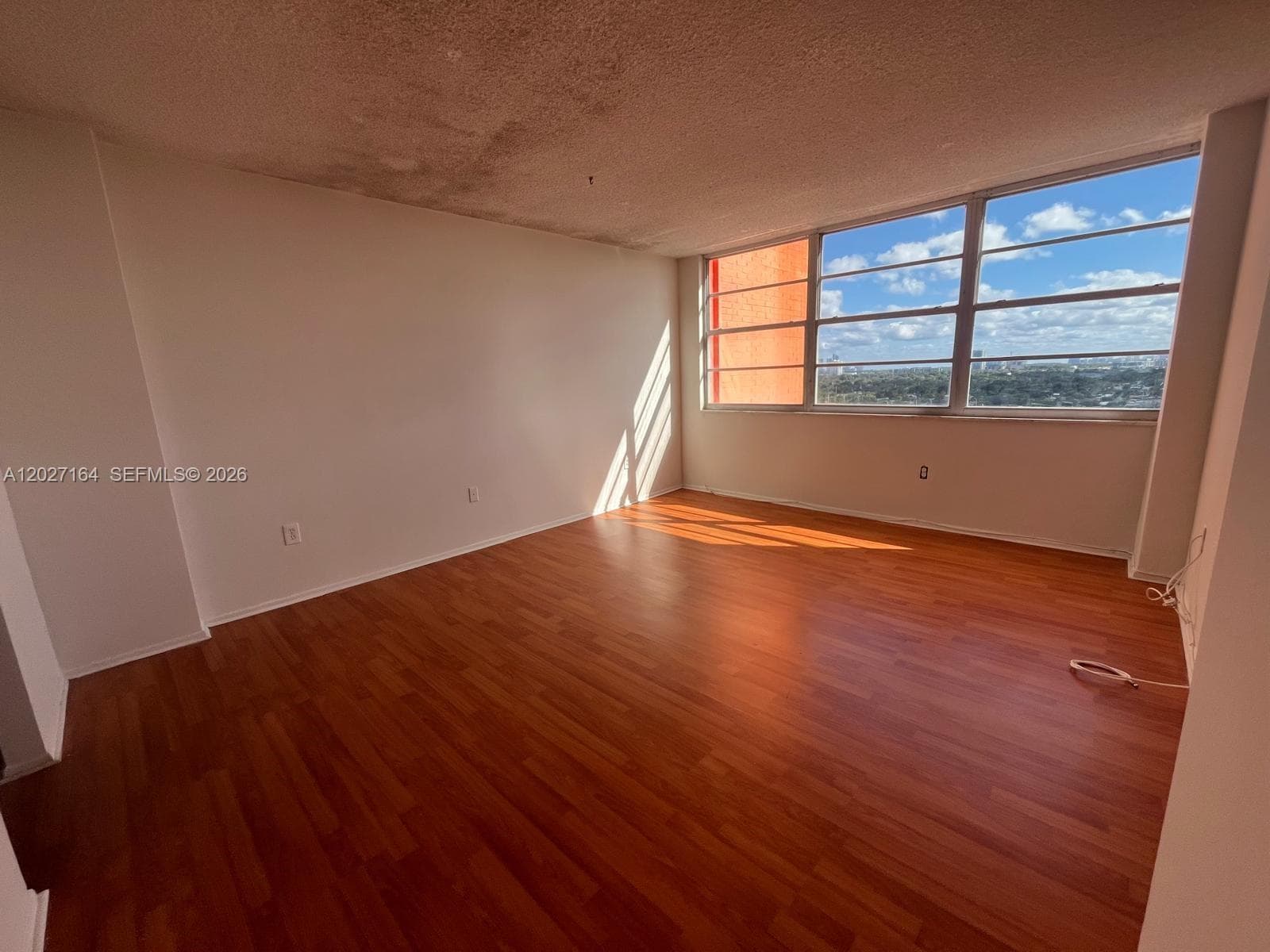 1351 NE Miami Gardens Dr # 1625E, Miami FL 33179 — 2