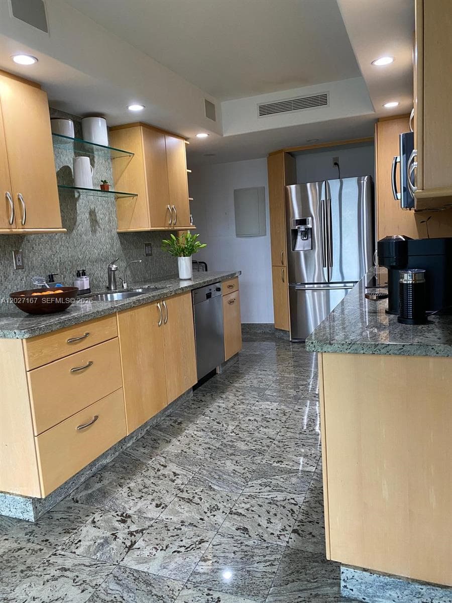 1121 Crandon Blvd # D1007, Key Biscayne FL 33149 — 3