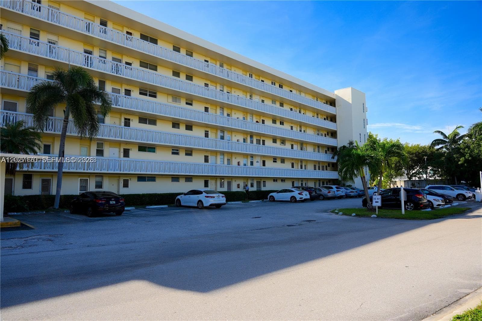 2910 Point East Dr # M609, Aventura FL 33160 — 17