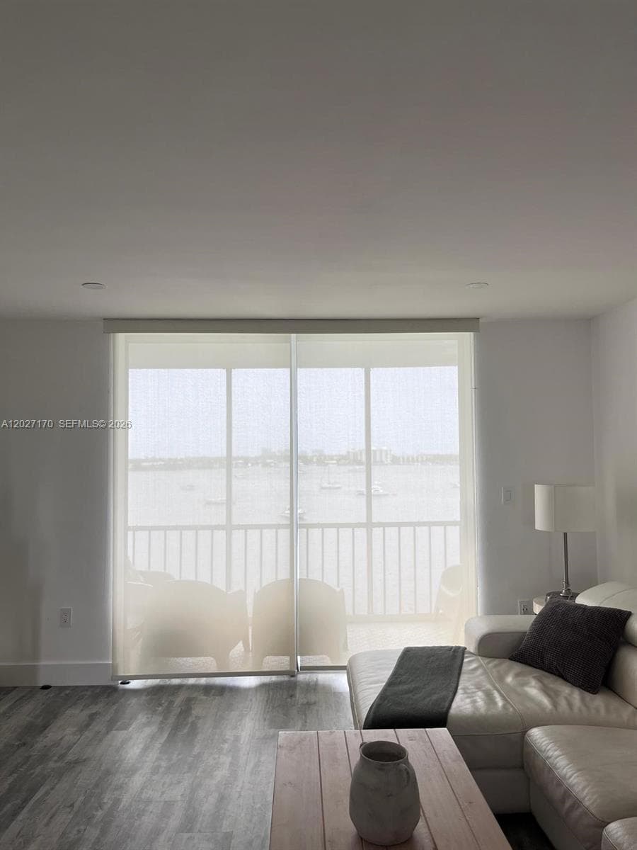 2910 Point East Dr # M609, Aventura FL 33160 — 43