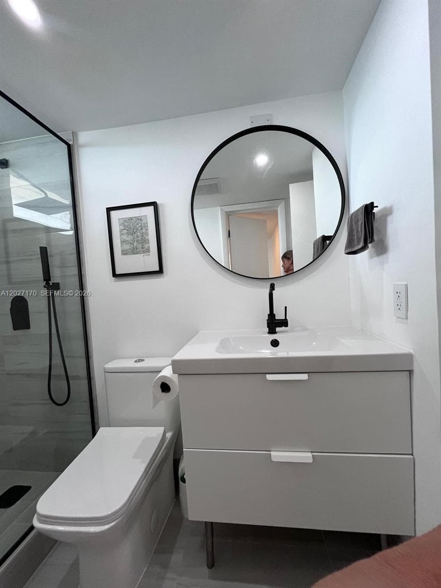 2910 Point East Dr # M609, Aventura FL 33160 — 36