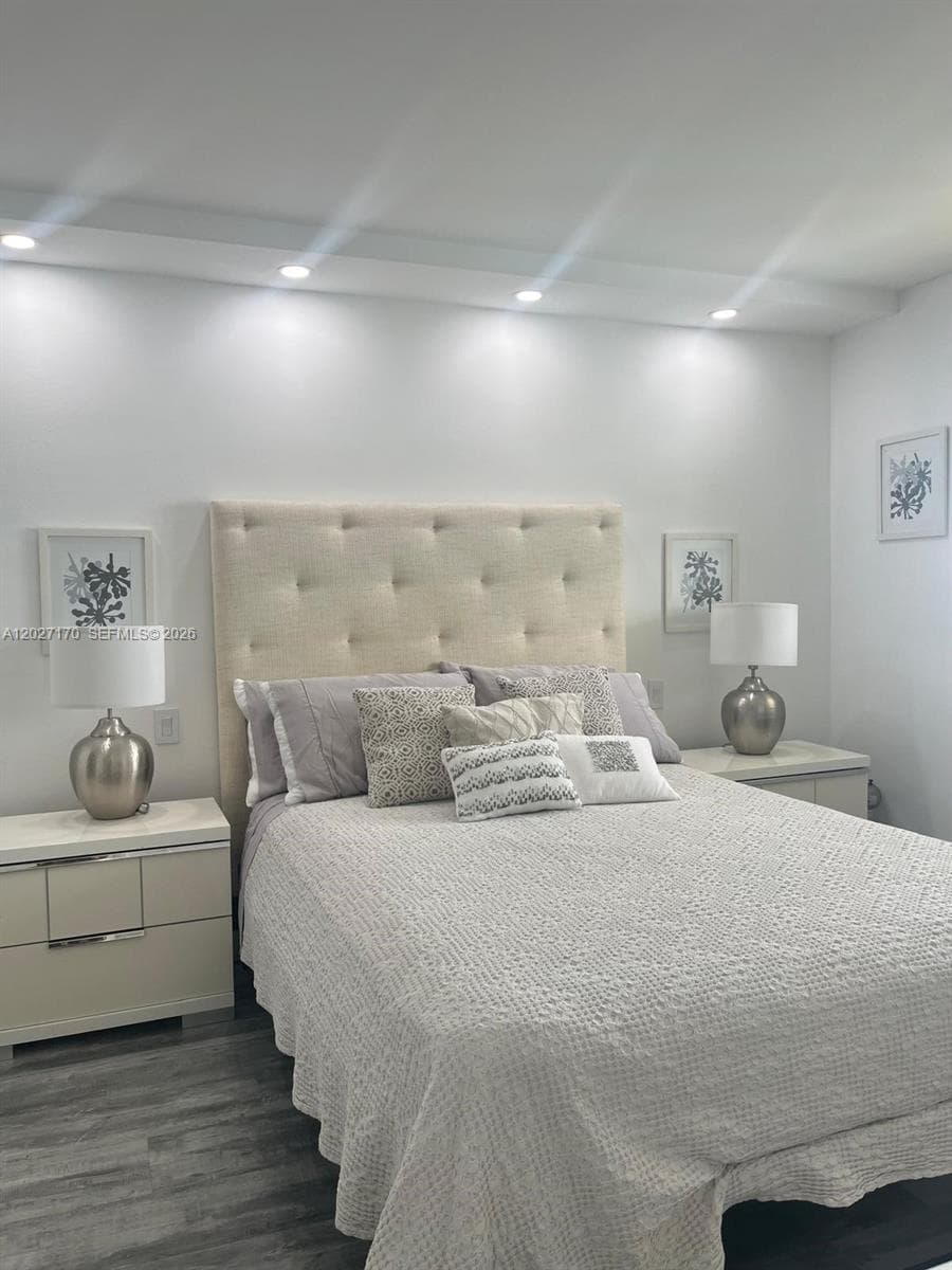 2910 Point East Dr # M609, Aventura FL 33160 — 9