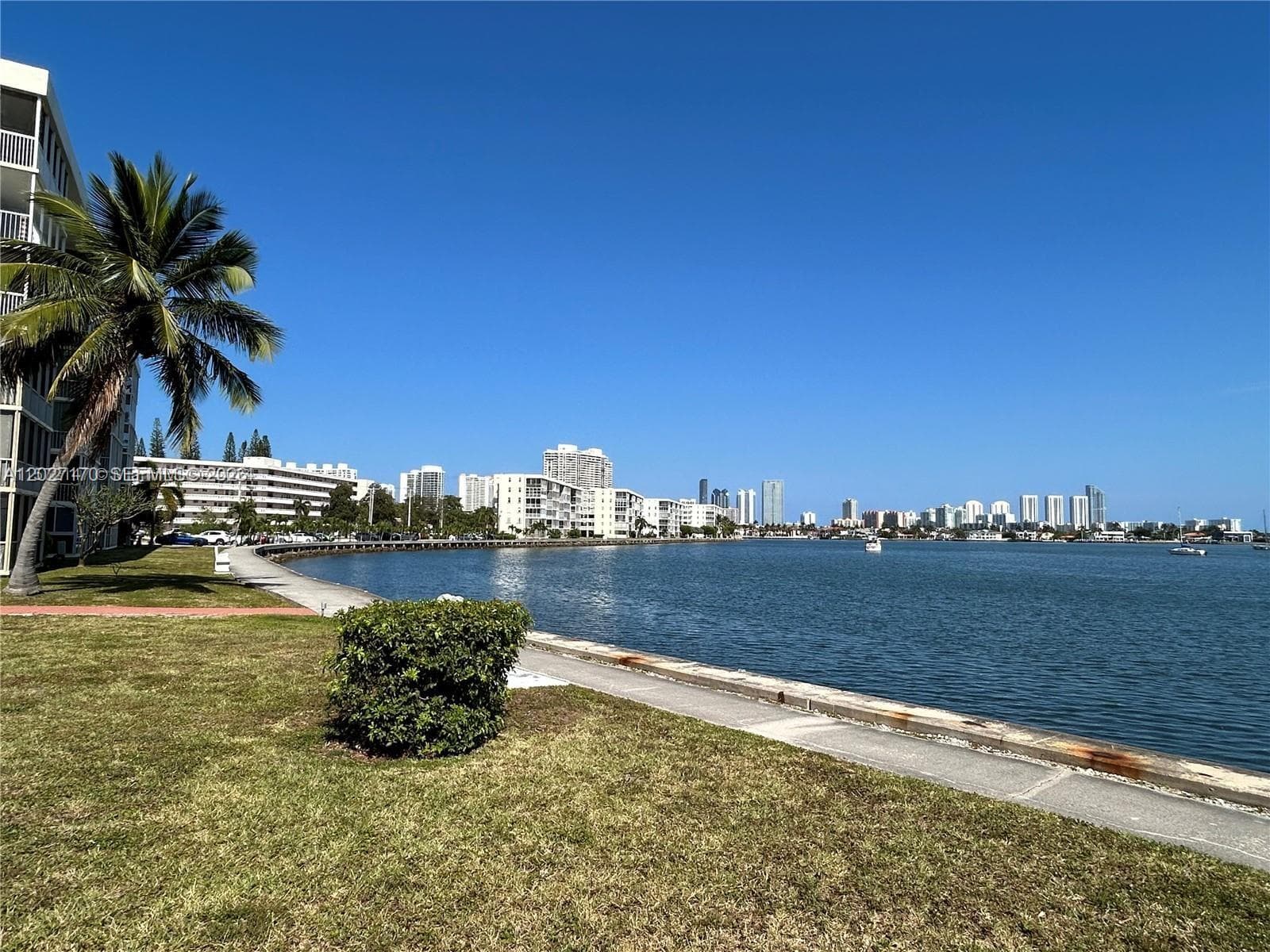 2910 Point East Dr # M609, Aventura FL 33160 — 24