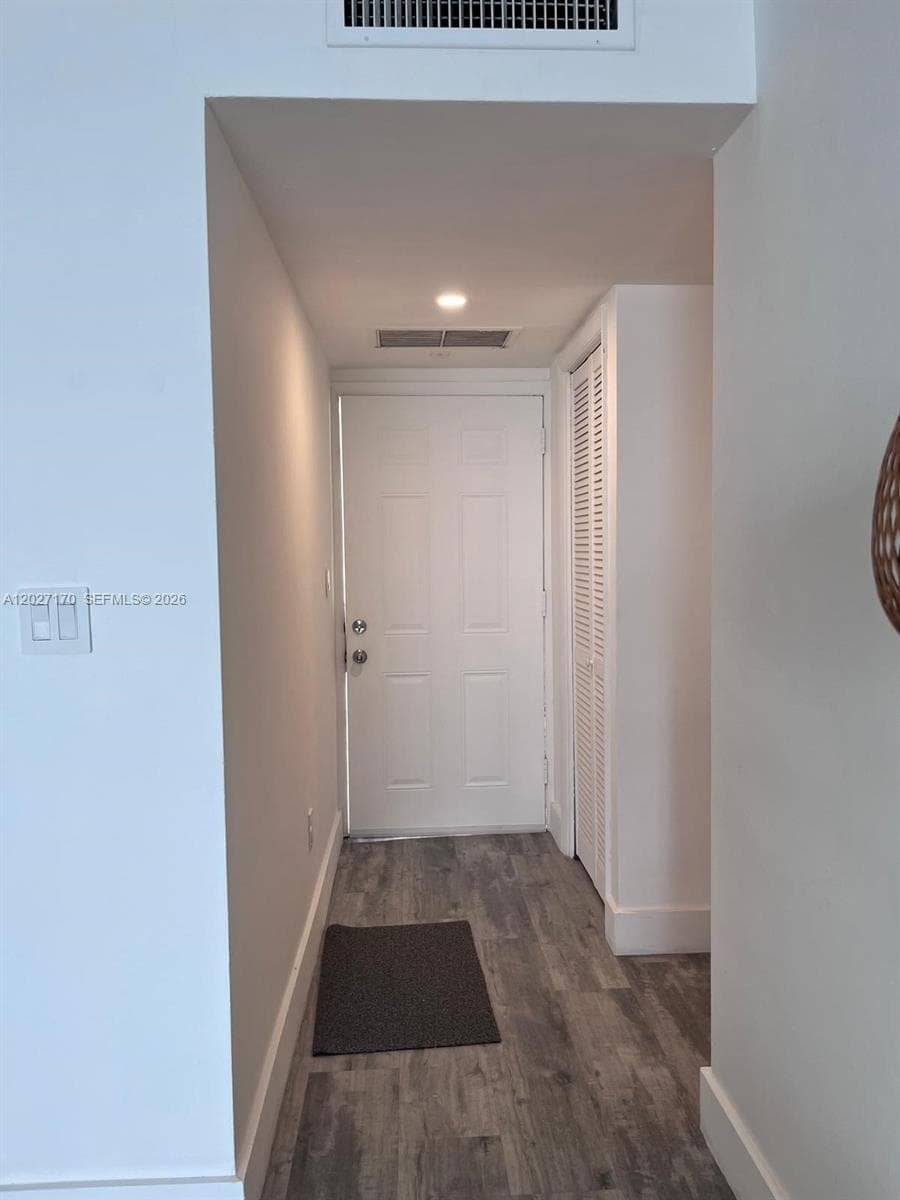 2910 Point East Dr # M609, Aventura FL 33160 — 38