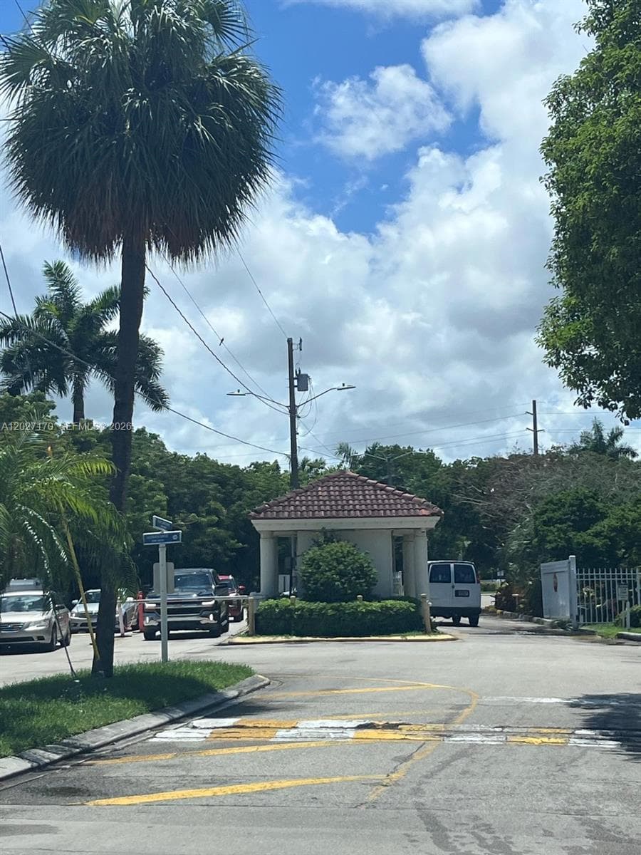 2910 Point East Dr # M609, Aventura FL 33160 — 55