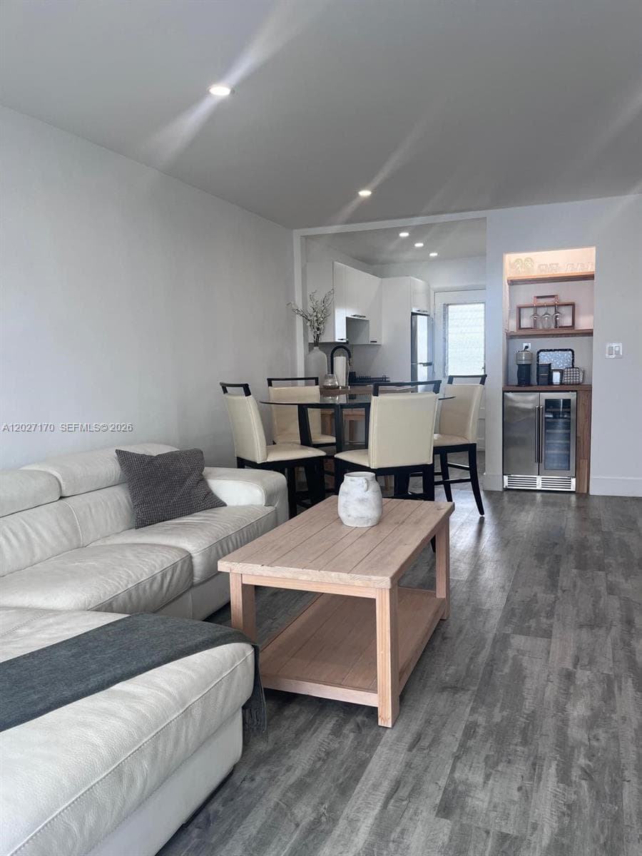 2910 Point East Dr # M609, Aventura FL 33160 — 31