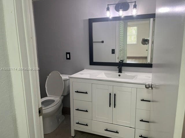 8215 Lake Dr # 105, Doral FL 33166 — 10