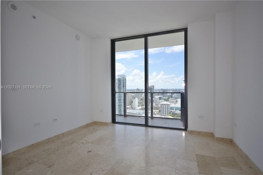 68 SE 6th St # 2812, Miami FL 33131 — 9