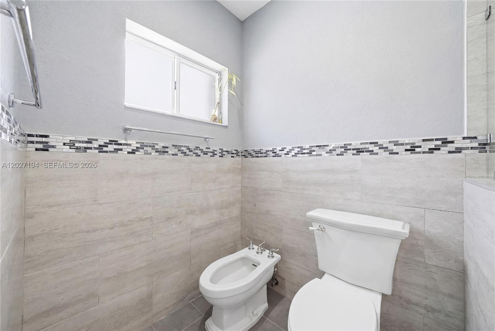 8883 NW 176th St, Hialeah FL 33018 — 22