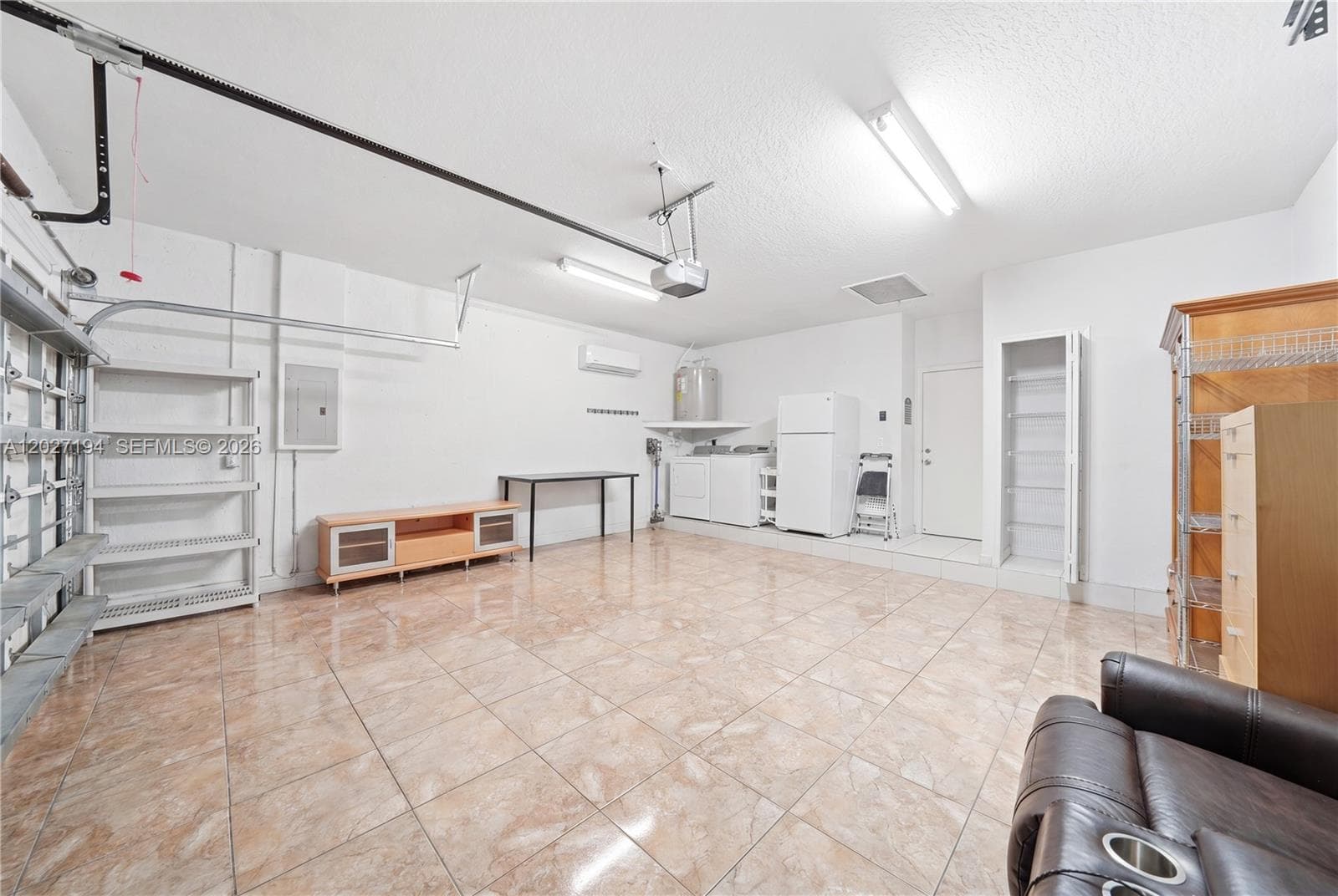 8883 NW 176th St, Hialeah FL 33018 — 33