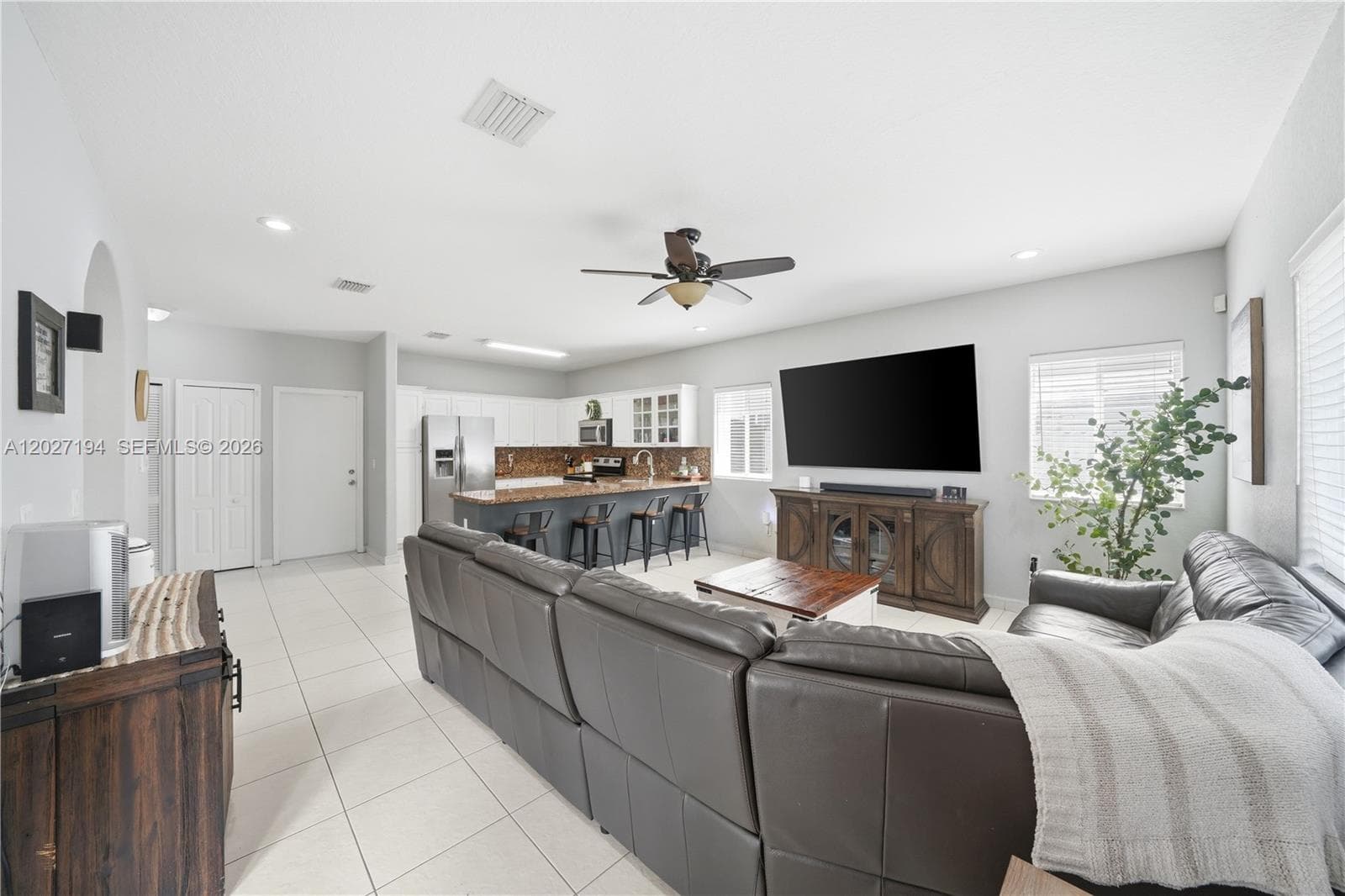 8883 NW 176th St, Hialeah FL 33018 — 15