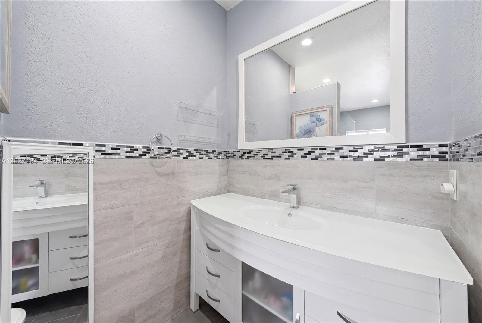 8883 NW 176th St, Hialeah FL 33018 — 21