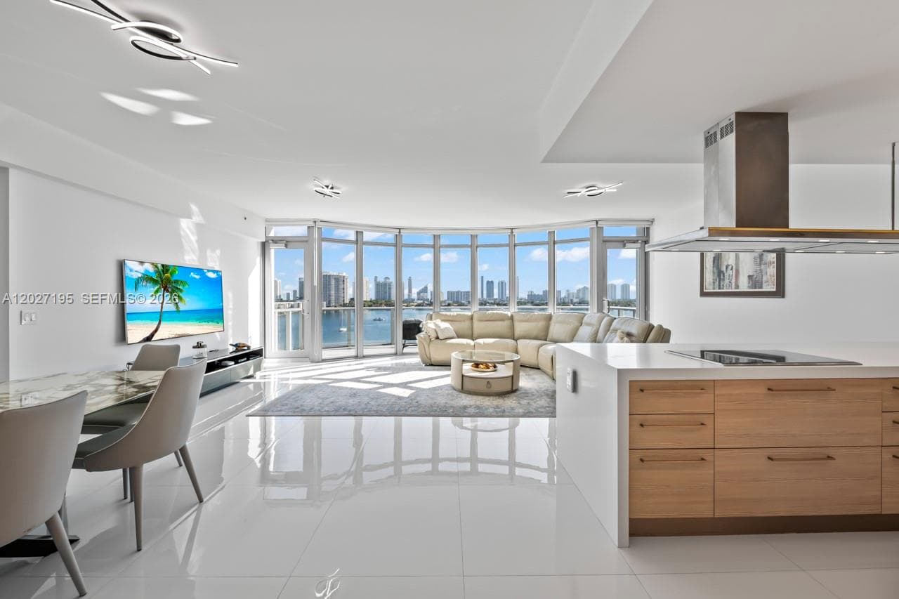 17301 Biscayne Blvd # 811, North Miami Beach FL 33160 — 2