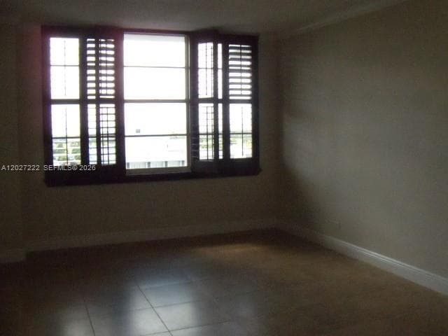 5601 Collins Ave # 1121, Miami Beach FL 33140 — 16