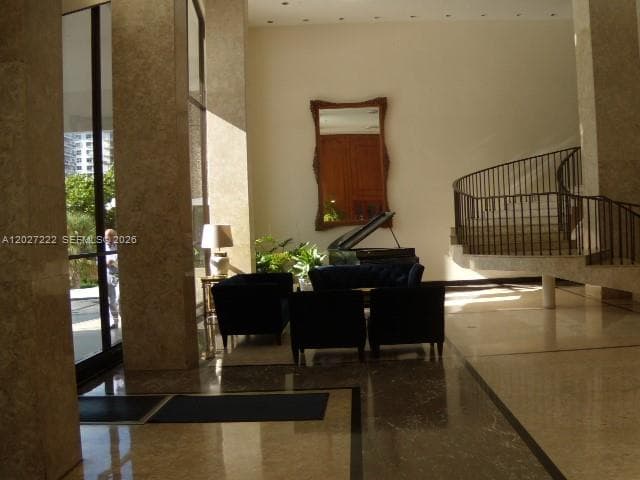 5601 Collins Ave # 1121, Miami Beach FL 33140 — 8