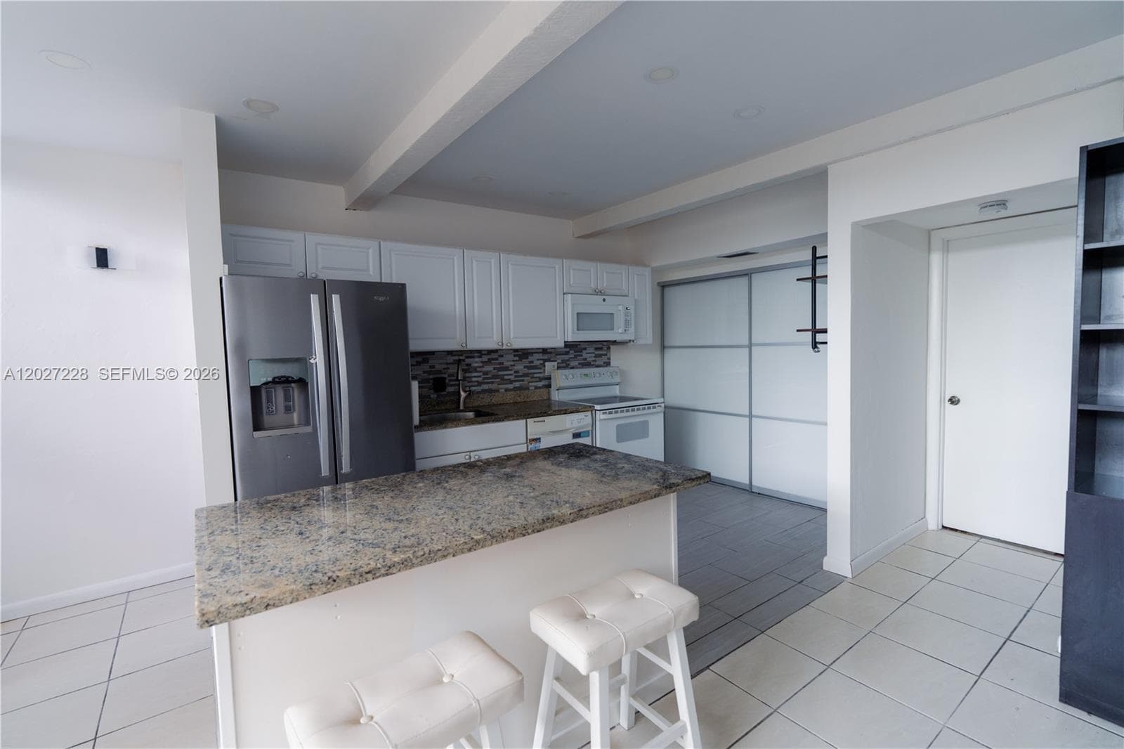 19200 NE 25th Ave # 322C, Miami FL 33180 — 2