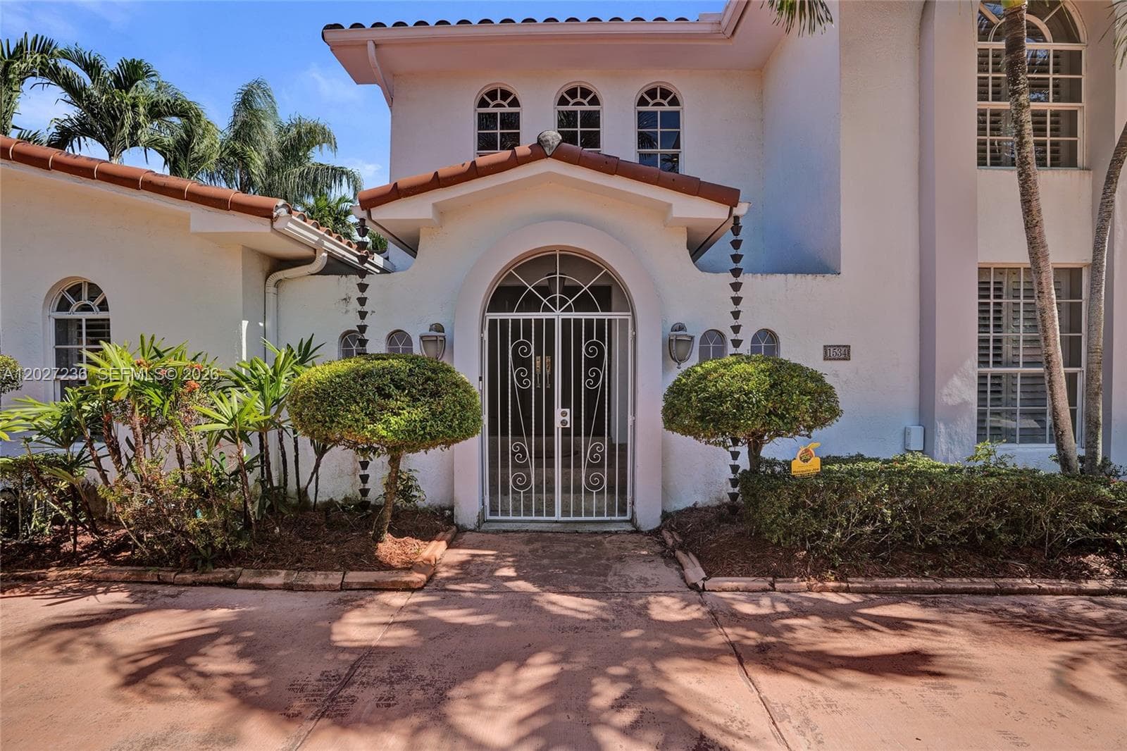 1534 Palancia Ave, Coral Gables FL 33146 — 53