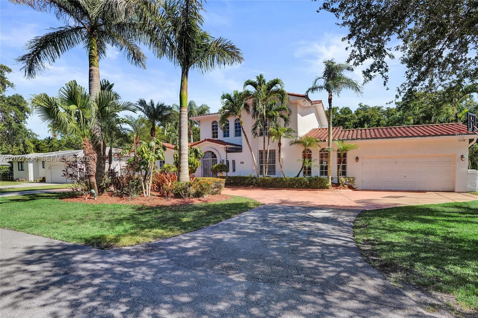 1534 Palancia Ave, Coral Gables FL 33146 — 54