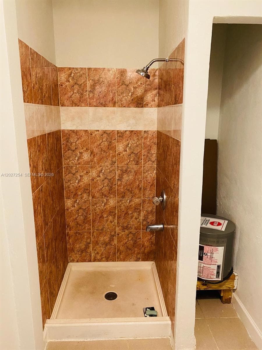 Hialeah, FL — 25
