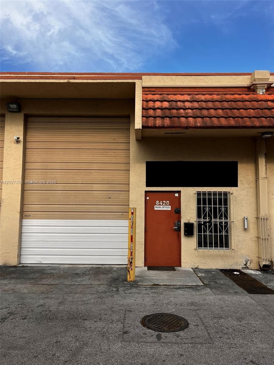 8420 NW 61st St, Miami FL 33166 — 4