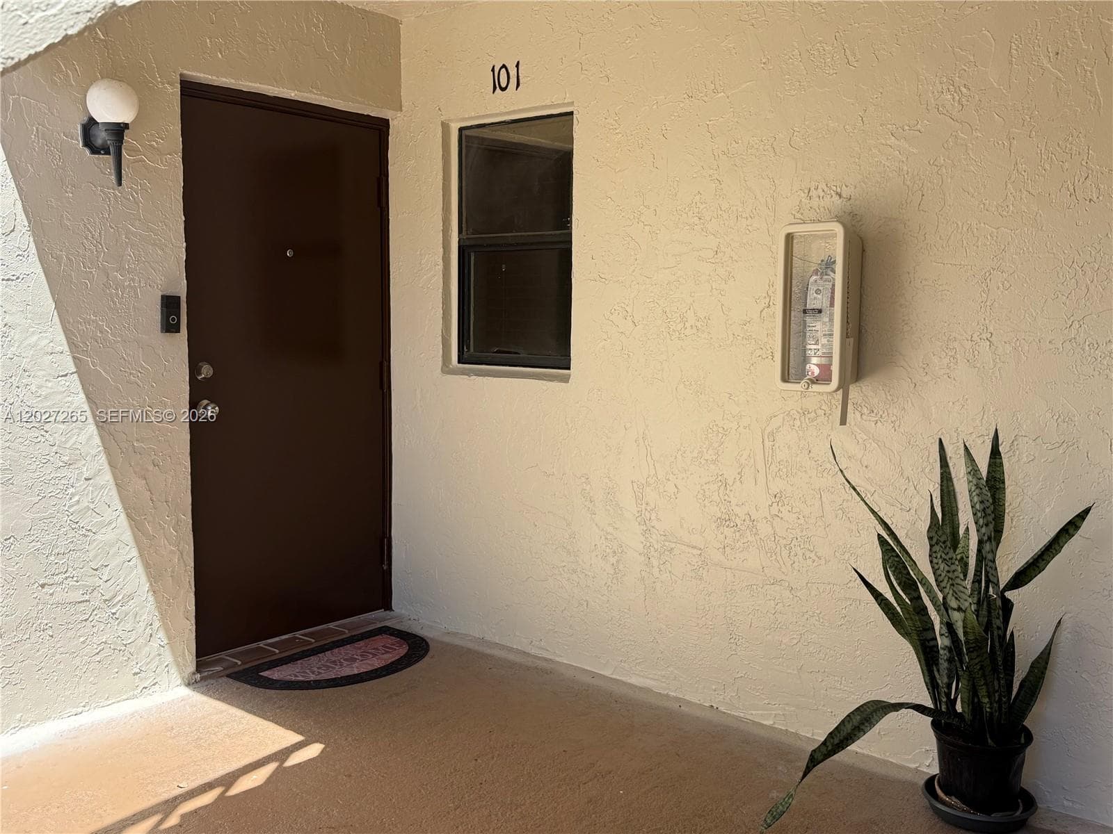 9716 Hammocks Blvd # 101, Miami FL 33196 — 10