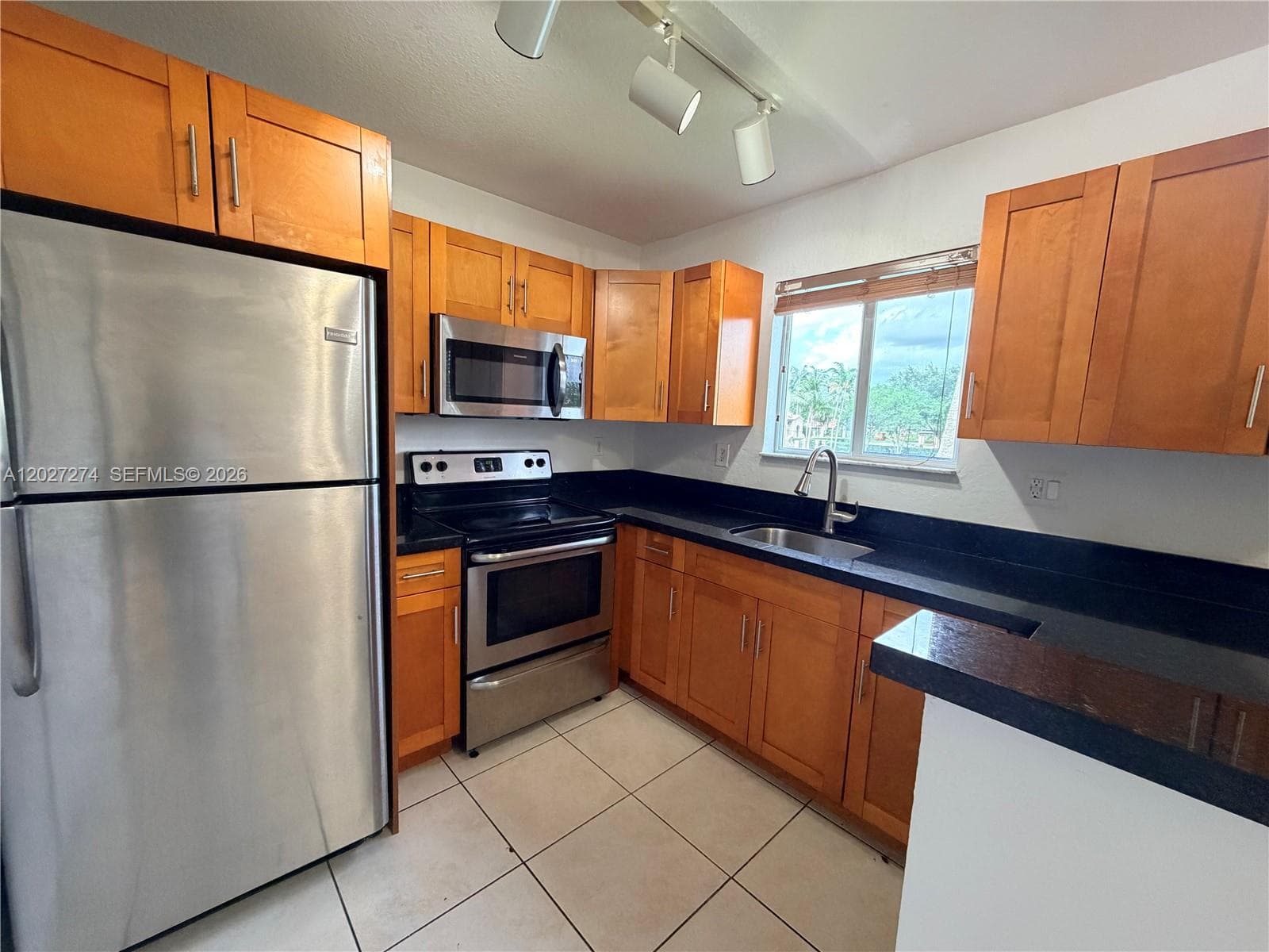 995 NE 34th Ave # 201, Homestead FL 33033 — 15