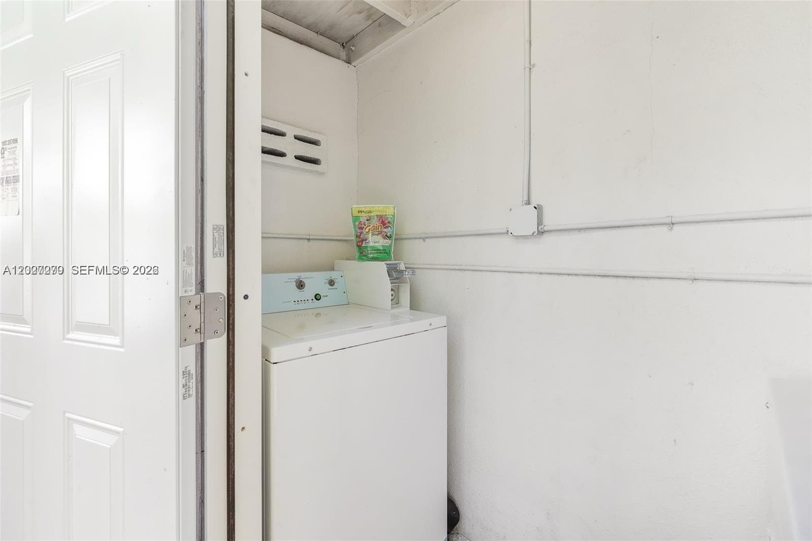 421 75th St # 4, Miami Beach FL 33141 — 17