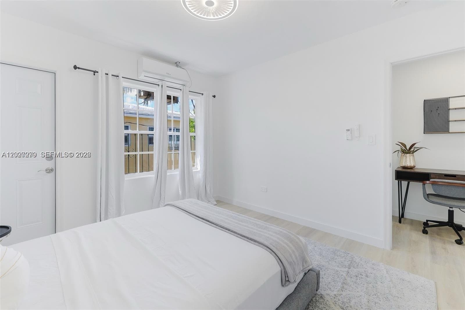 421 75th St # 4, Miami Beach FL 33141 — 14