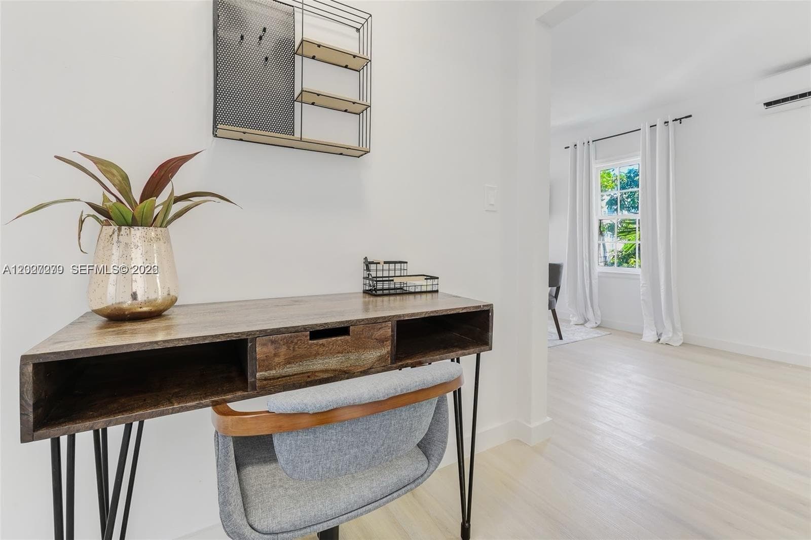 421 75th St # 4, Miami Beach FL 33141 — 11