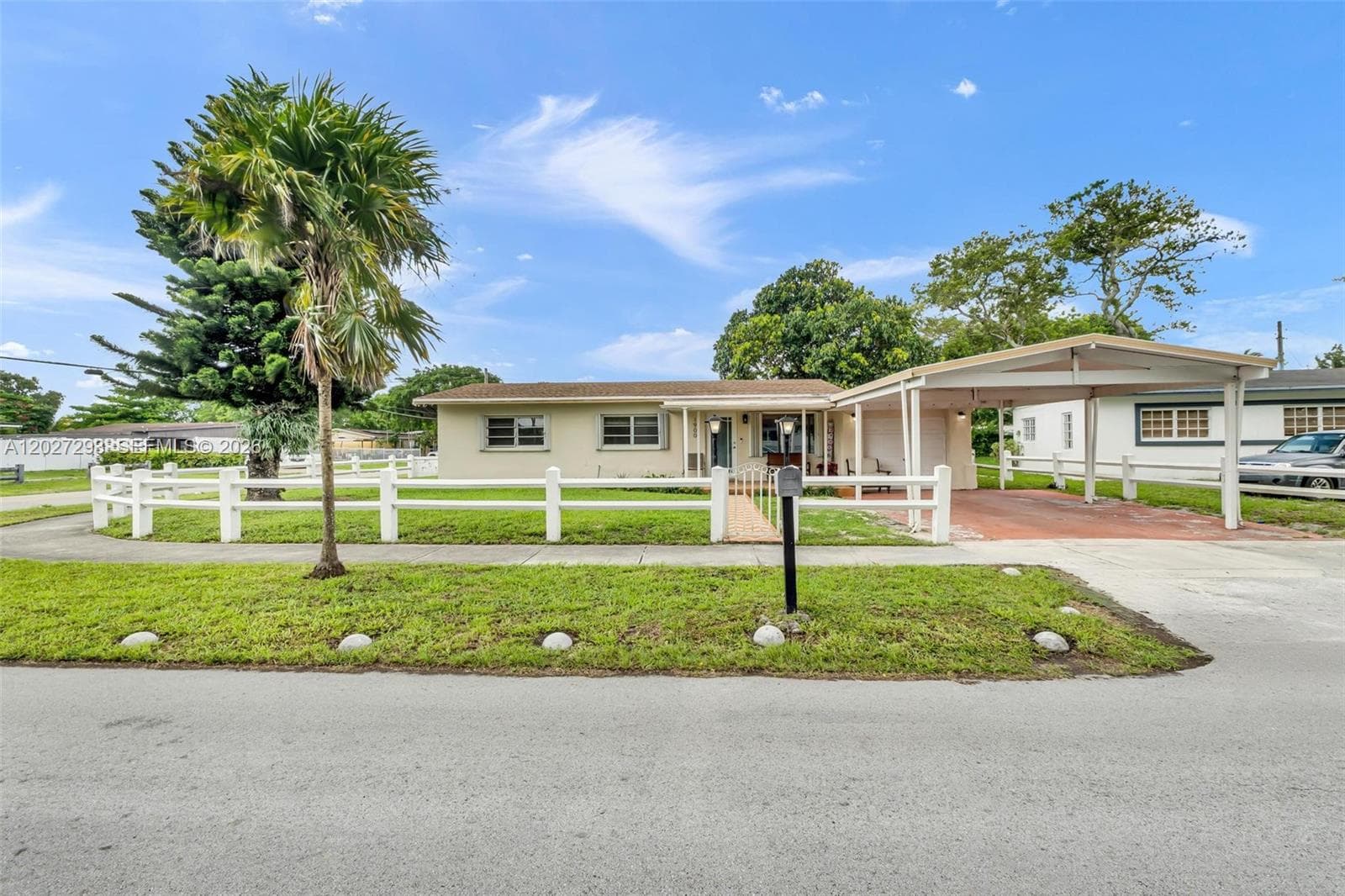 1900 NW 131st St, Miami FL 33167 — 2