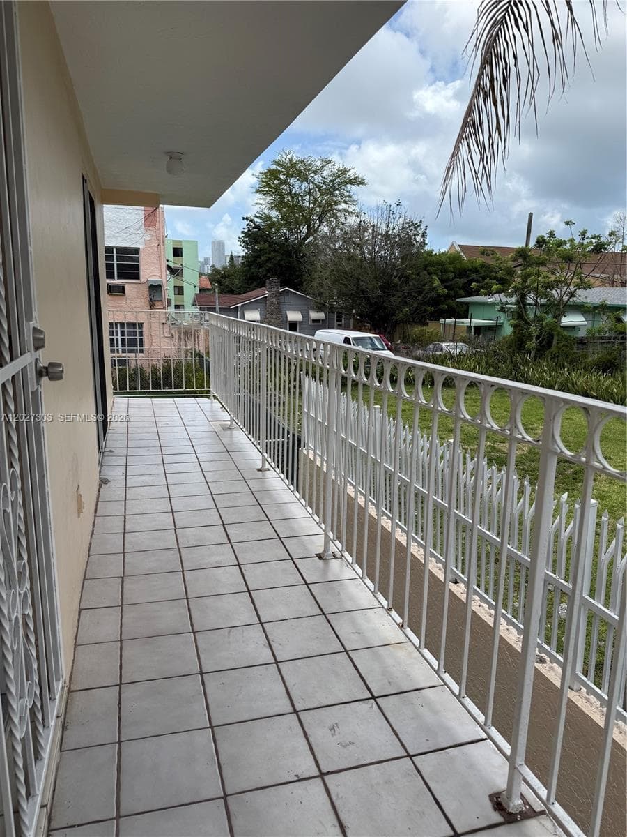 1580 SW 2nd St # 4, Miami FL 33135 — 8