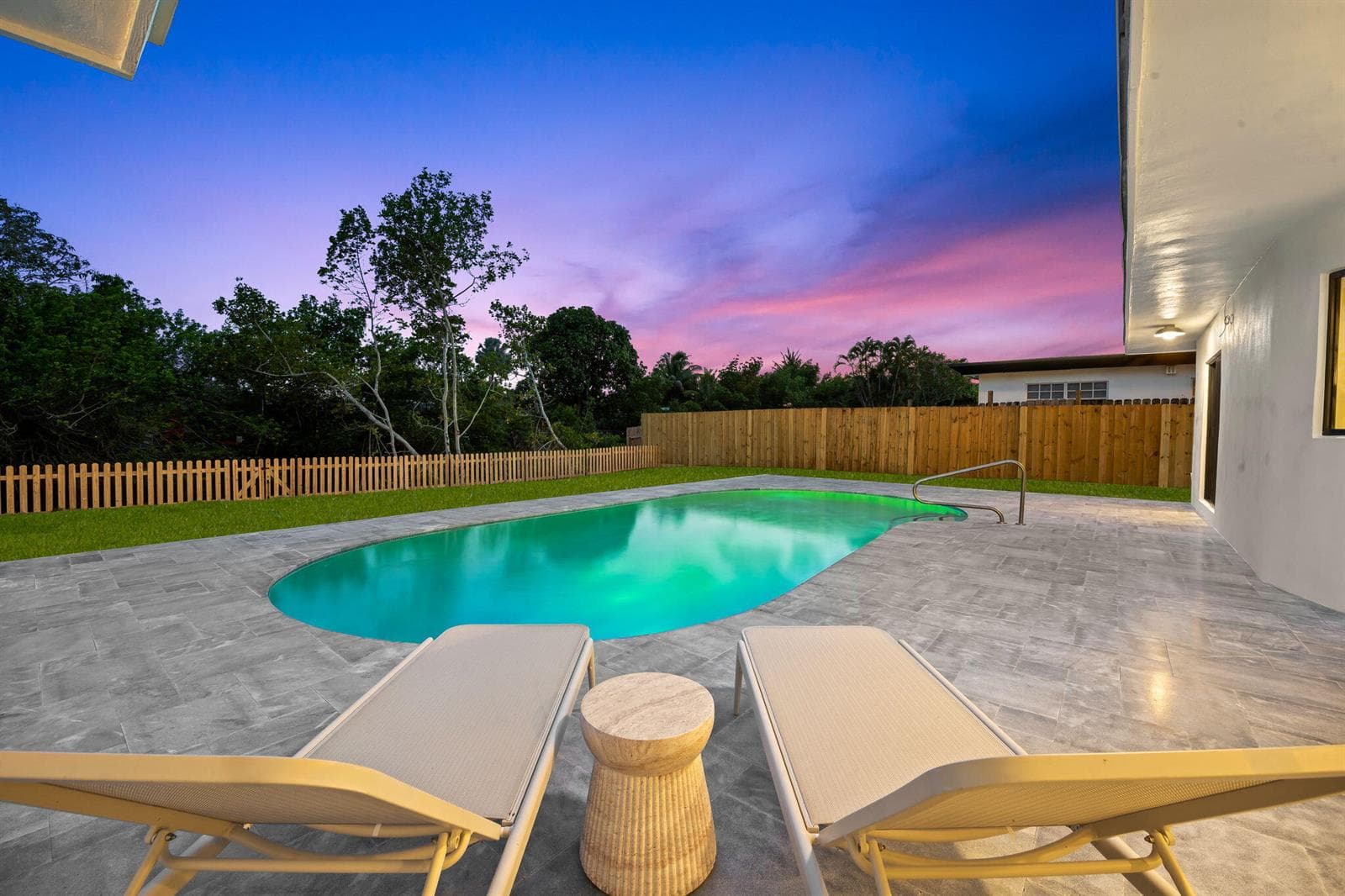 2370 NE 195th Street, Miami FL 33180 — 27