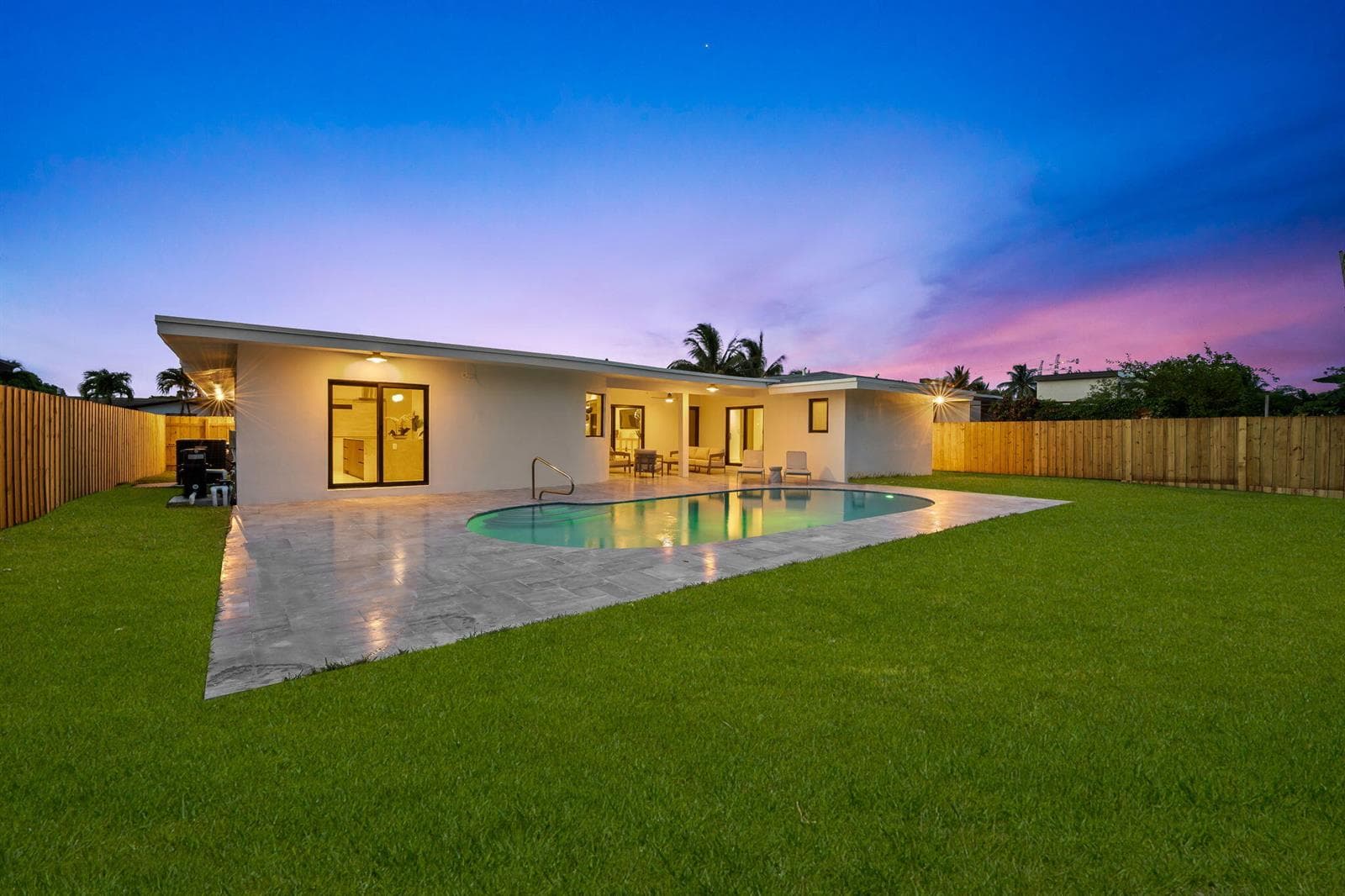 2370 NE 195th Street, Miami FL 33180 — 24
