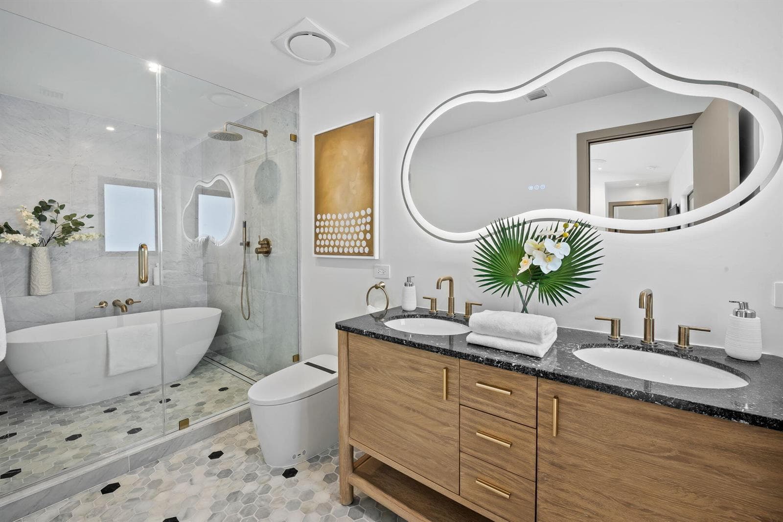 2370 NE 195th Street, Miami FL 33180 — 14