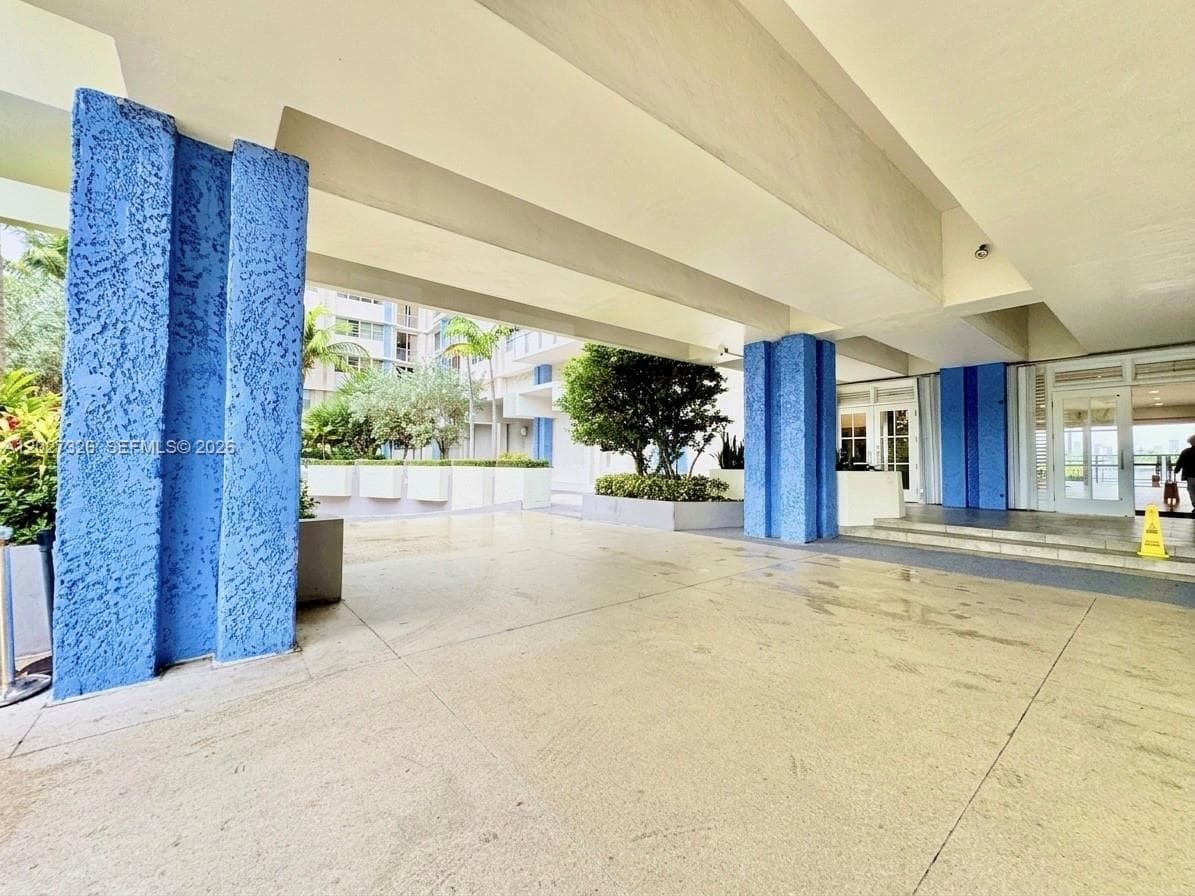 800 West Ave # 924, Miami Beach FL 33139 — 11