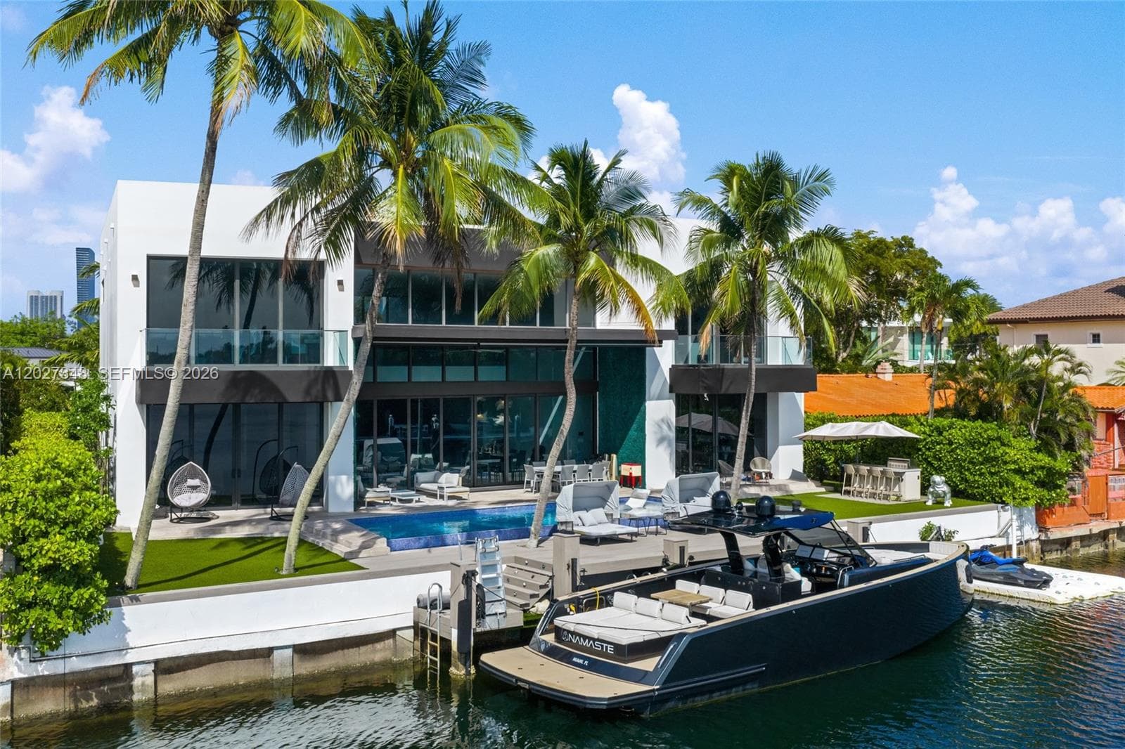 16470 NE 30th Ave, North Miami Beach FL 33160 — 57