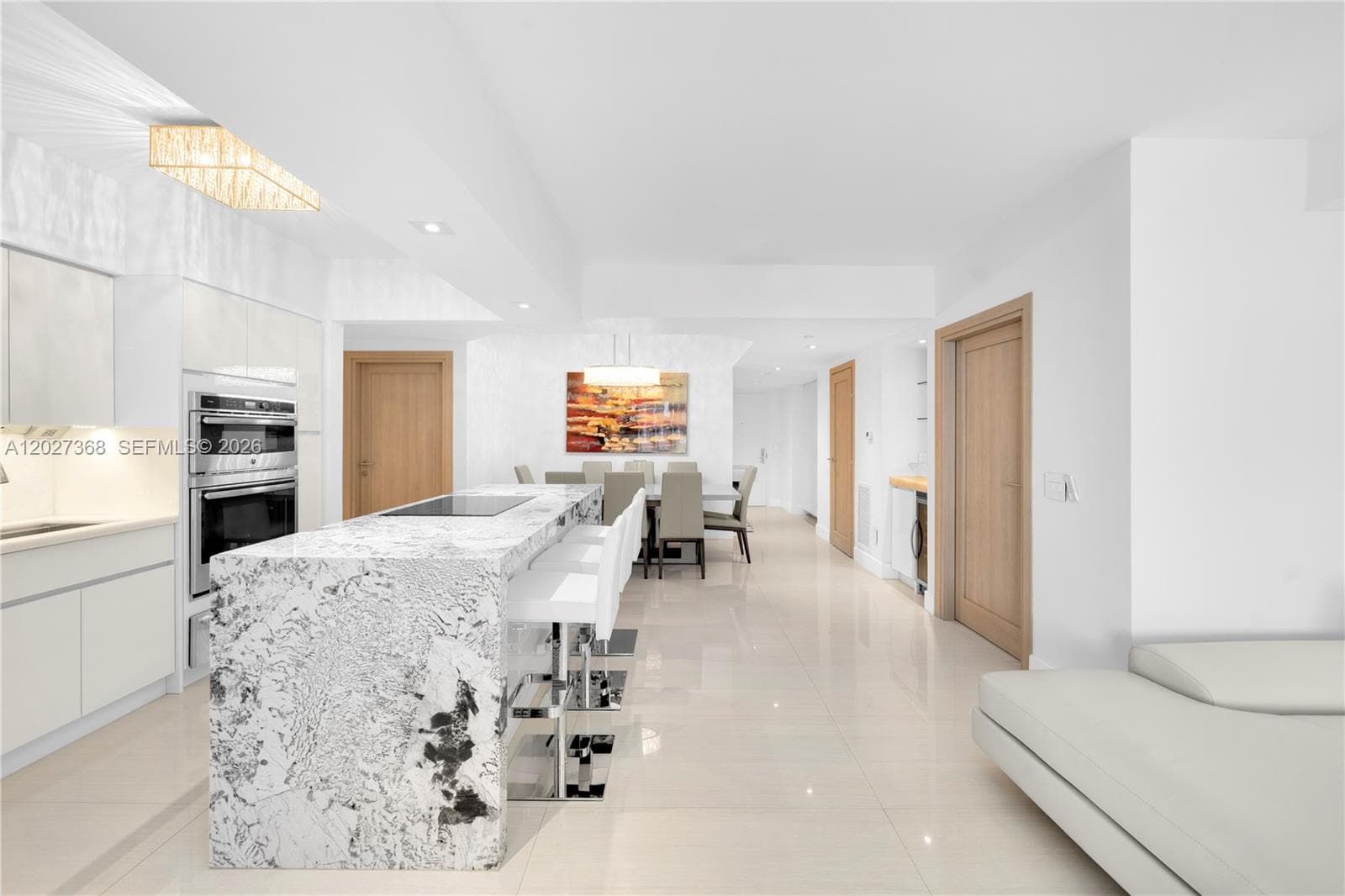 4779 Collins Ave # 908, Miami Beach FL 33140 — 3