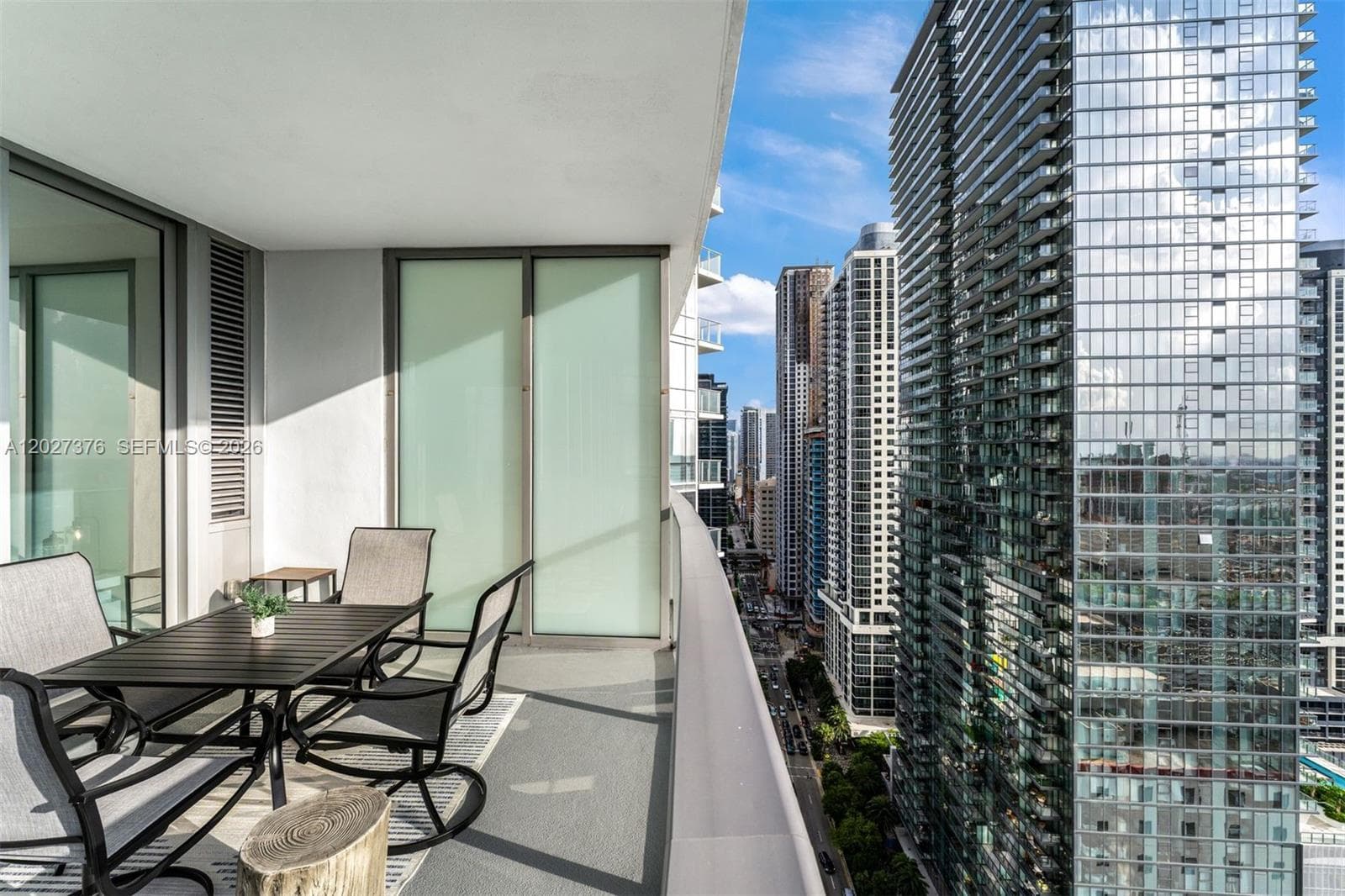 851 NE 1st Ave # 2308, Miami FL 33132 — 19